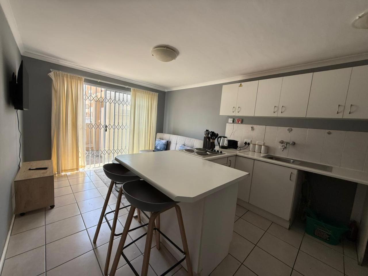 Cosy 1-bedroom Near The * Cape Town